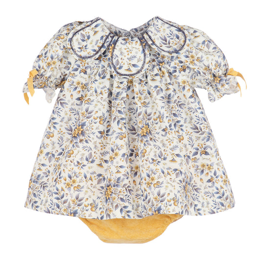 Marigold Girls Petal Float